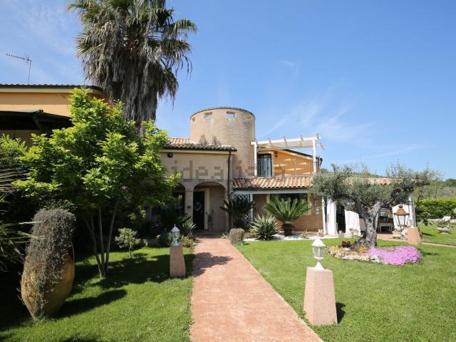 Casa in vendita a Quartiere delle nazioni, Pineto