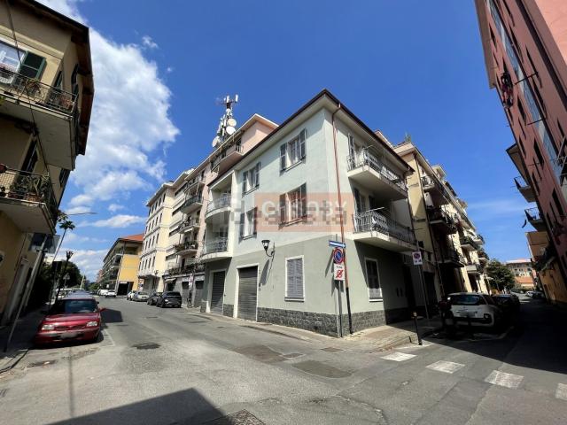 Casa in vendita a Albenga, Liguria