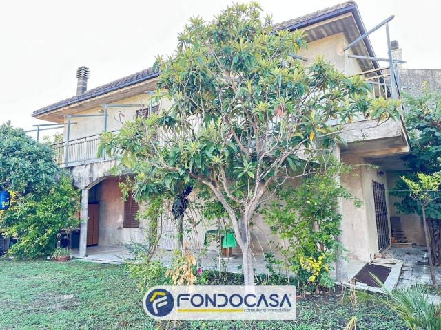 Casa in vendita a Monticelli, Marche