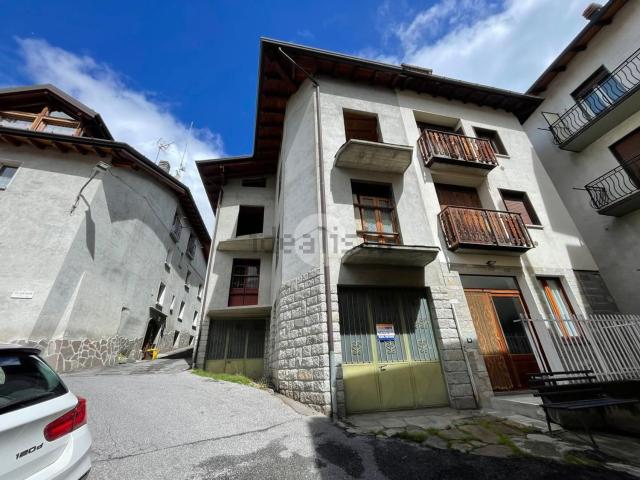 Casa in vendita a Comunità montana della valle Camonica, Vezza D'oglio