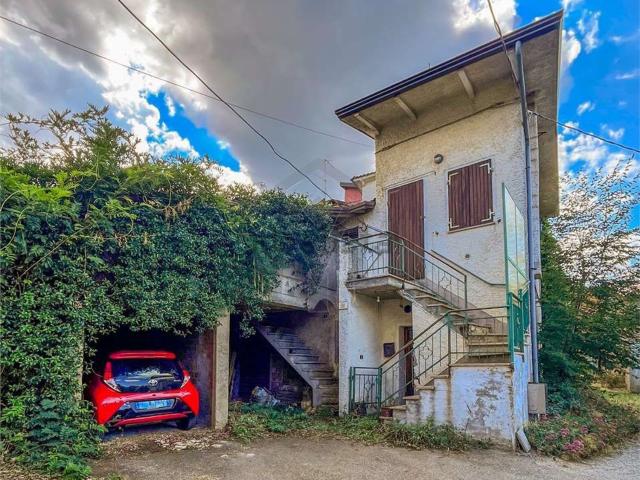 Casa in vendita a Appennino Reggiano, Re