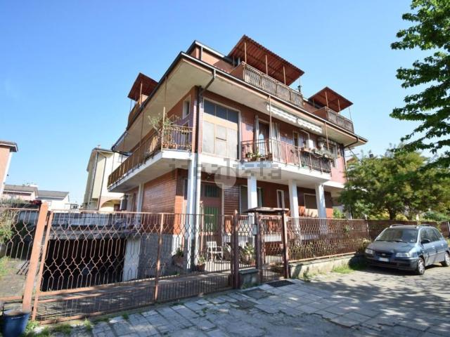 Casa in vendita a Moncucco, Brugherio