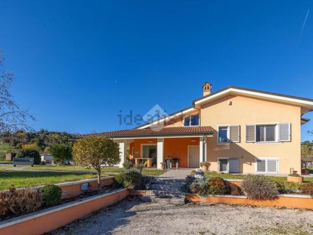 Casa in vendita a Unione dei comuni Valle del Savio, Cesenà