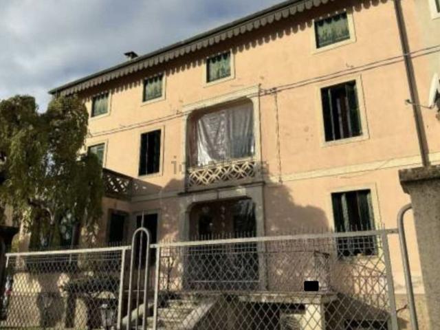 Casa in vendita a Lonigo, Vicenza