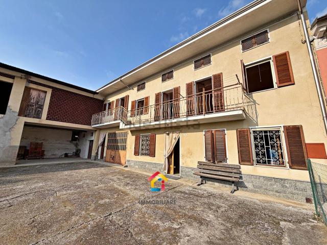 Casa in vendita a Piemonte, Alessandria