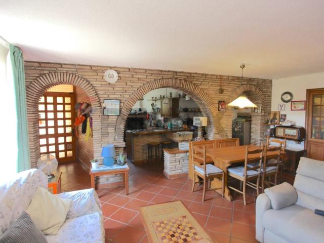 Casa in vendita a Assisi, Umbria