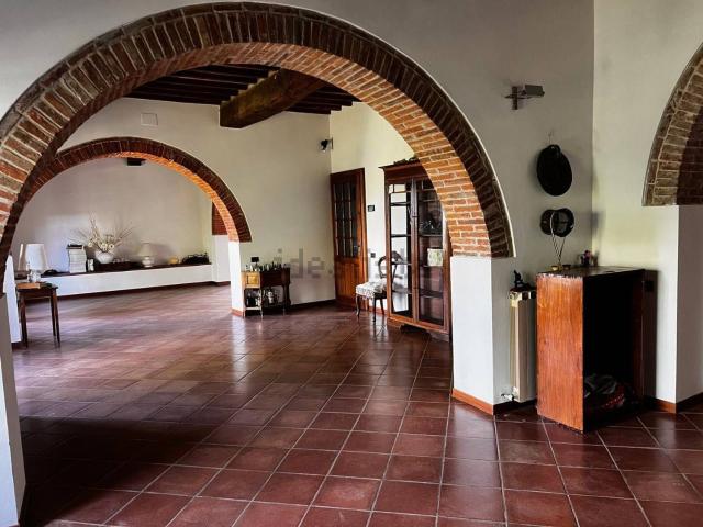 Casa in vendita a Bucine, Toscana