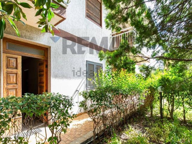 Casa in vendita a San Giovanni Galermo-Trappeto-Cibali, Catania