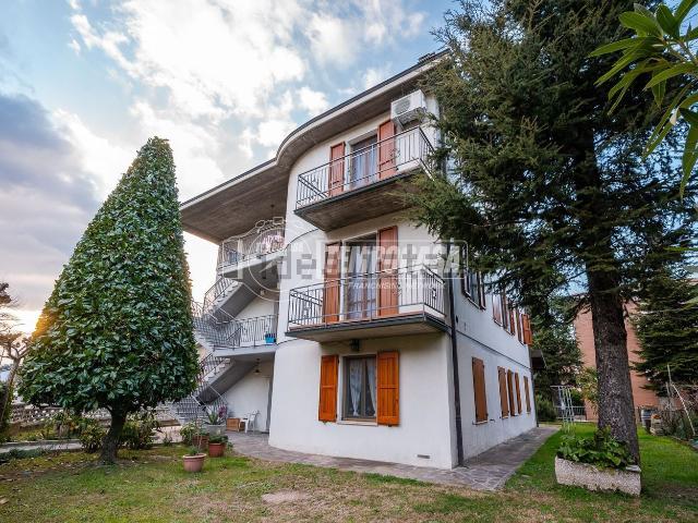 Casa in vendita a Mulino di Savignano, Savignano sul Panaro