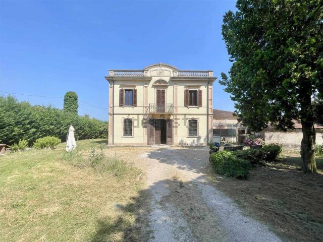 Casa in vendita a Borgo Virgilio, Romanore