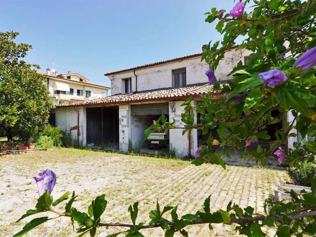 Casa in vendita a Savignano Sul Rubicone, Reggio Emilia