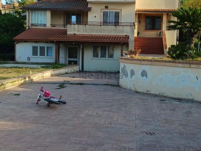 Casa in vendita a Maiorano, Calabria