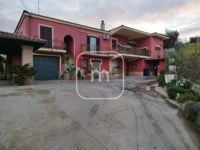 Casa in vendita a Cori, Lazio