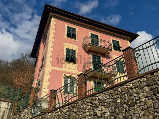 Casa in vendita a Ronco Scrivia, Liguria