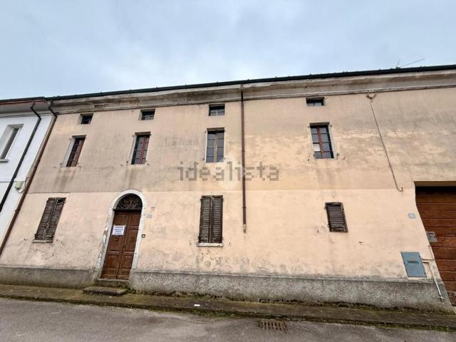 Casa in vendita a Solarolo Rainerio, Lombardia