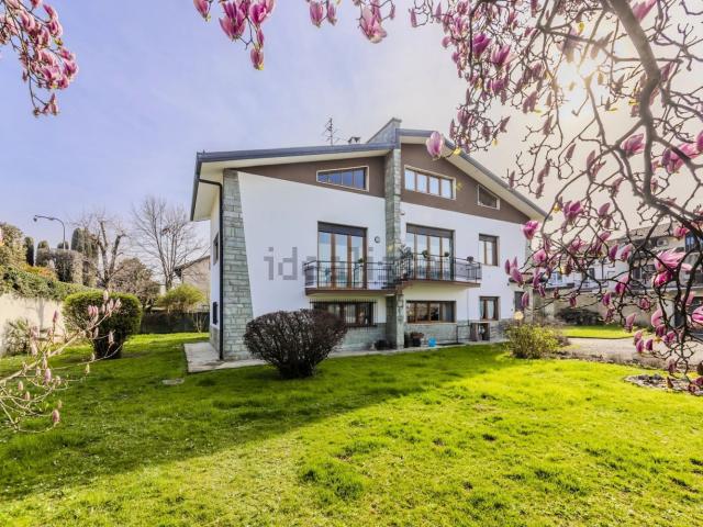 Casa in vendita a Lainate, Lombardia