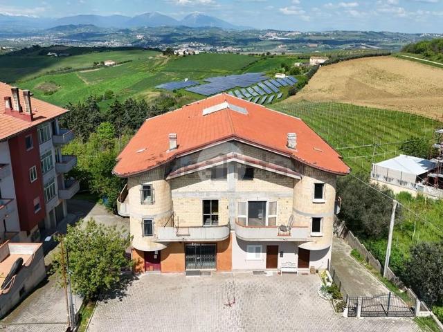 Casa in vendita a Atri, Abruzzo