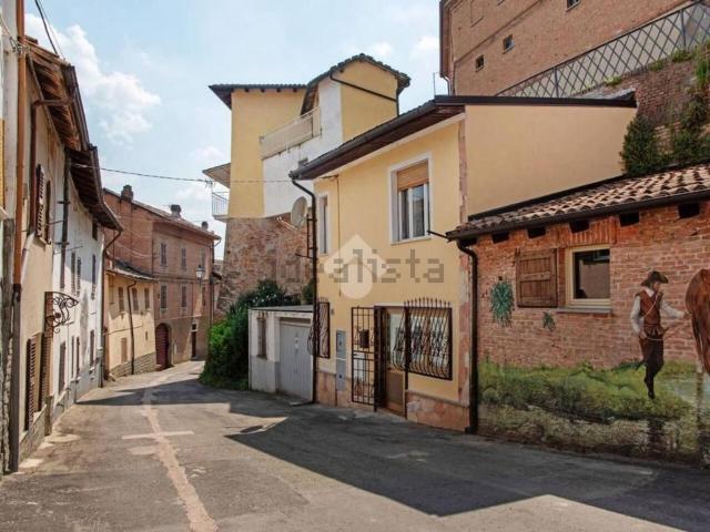 Casa in vendita a Piemonte, Asti