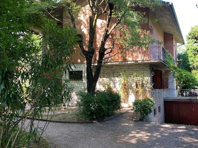 Casa in vendita a Buon Pastore-Sant'Agnese-San Damaso, Modena