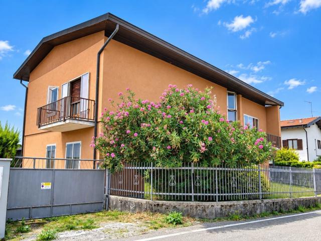 Casa in vendita a Trevisago, Cocquio Trevisago