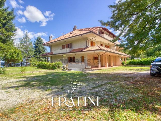 Casa in vendita a Unione dei Comuni della Val Vibrata, Civitella Del Tronto