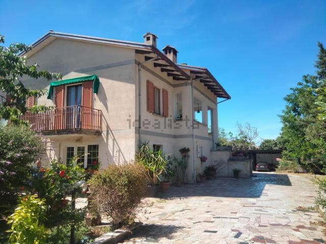 Casa in vendita a Spello, Umbria