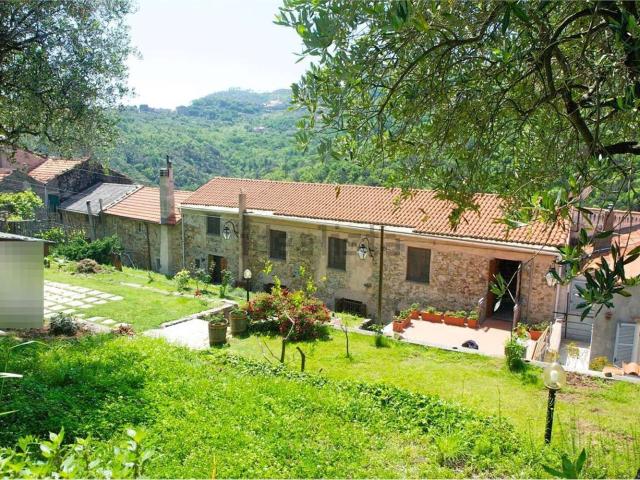 Casa in vendita a Gandoglia, Noli