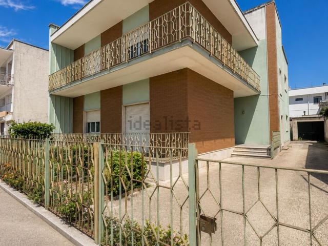 Casa in vendita a Puglia, Lecce