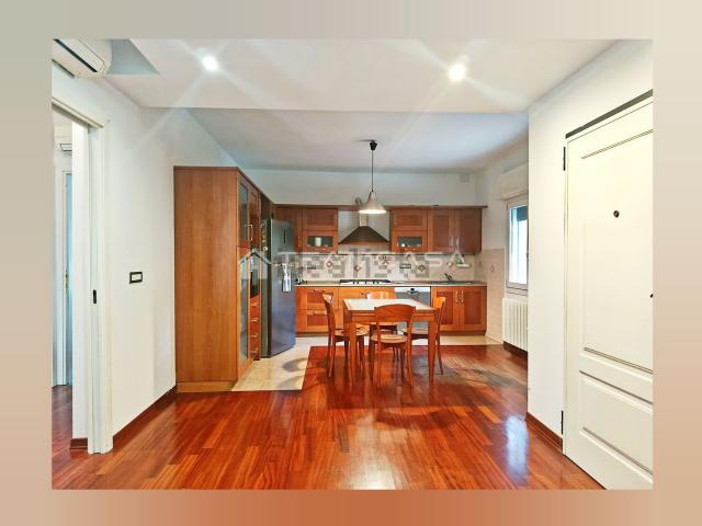 Casa in vendita a San Faustino-Madonnina-Quattroville, Modena