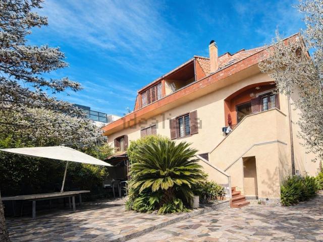 Casa in vendita a Prato Fiorito, Roma Capitale