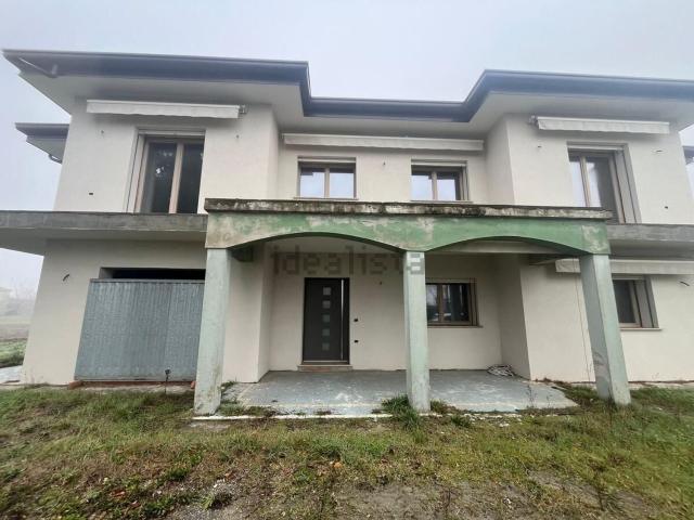 Casa in vendita a Taglio Di Po, Veneto