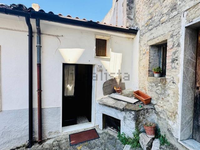 Casa in vendita a Zungoli, Campania