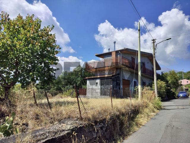 Casa in vendita a Milo, Sicilia