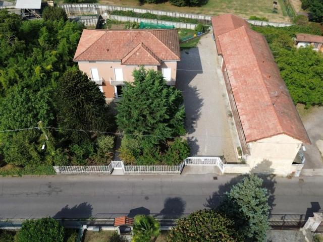 Casa in vendita a Cassano Magnago, Lombardia