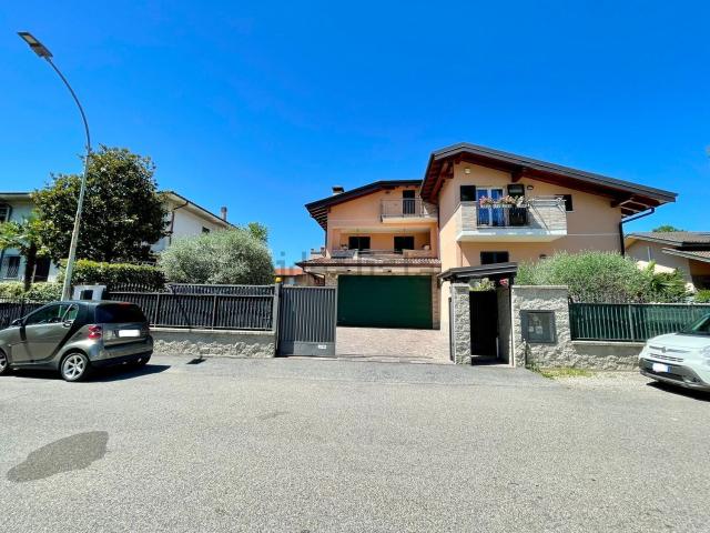 Casa in vendita a Villa Cortese, Lombardia