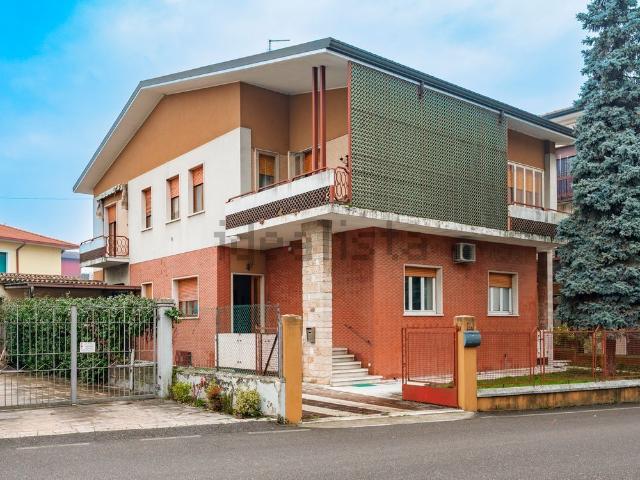 Casa in vendita a Vigasio, Veneto