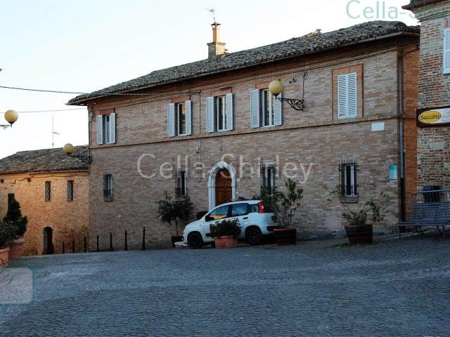 Casa in vendita a Marche, Fermo