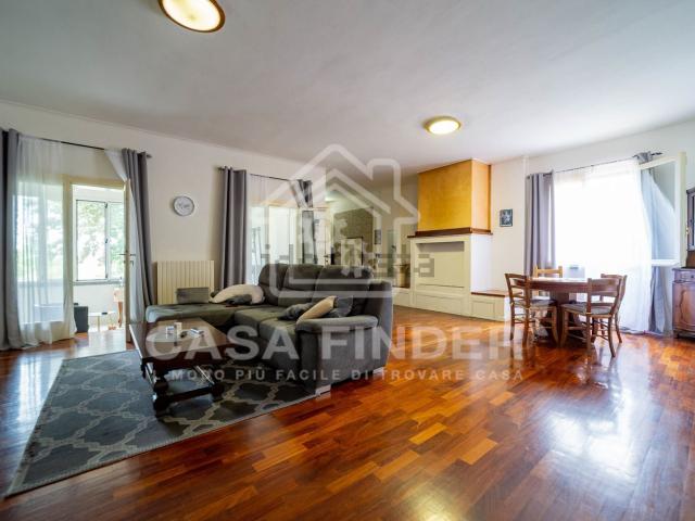 Casa in vendita a Val d’Enza, Re