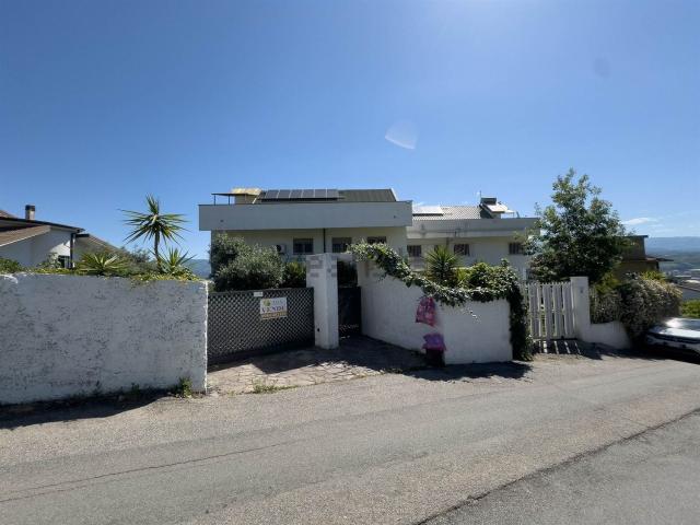 Casa in vendita a Calabria, Cosenza
