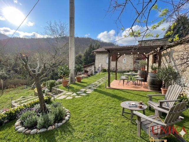 Casa in vendita a Stroncone, Umbria