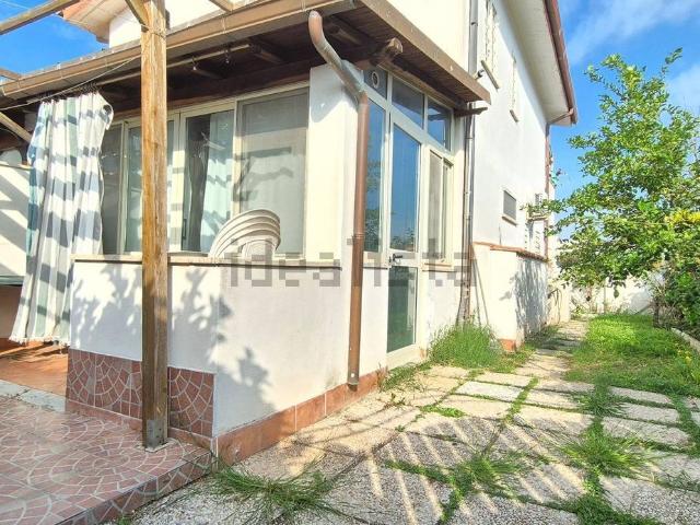Casa in vendita a Colle Romito, Ardea