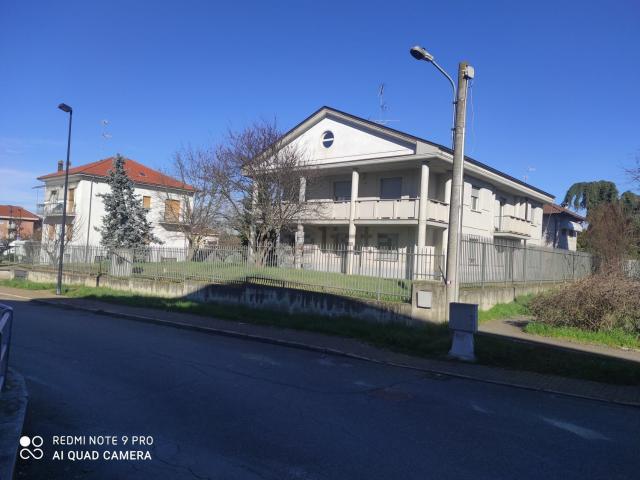 Casa in vendita a Fontanile, Piemonte
