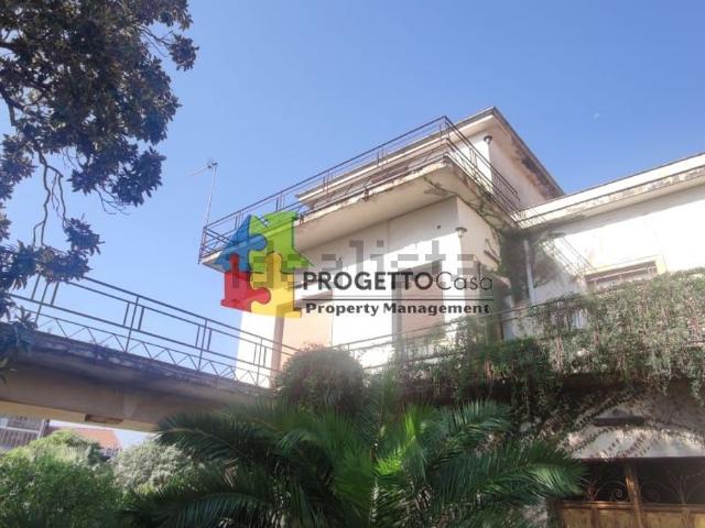 Casa in vendita a Calatabiano, Sicilia