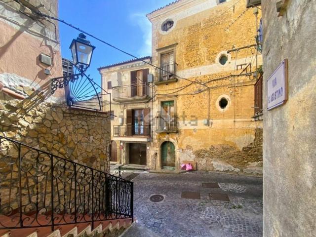 Casa in vendita a Calabria, Cosenza