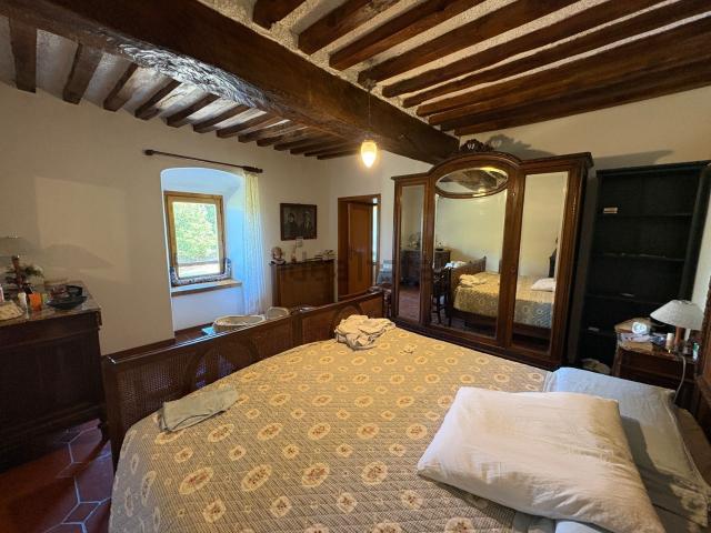 Casa in vendita a Calestano, Parma