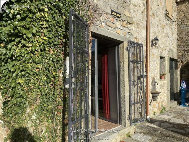 Casa in vendita a Unione di comuni Montana Lunigiana, Comano
