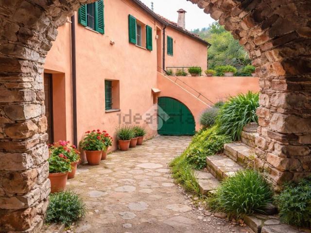 Casa in vendita a Diano Arentino, Liguria