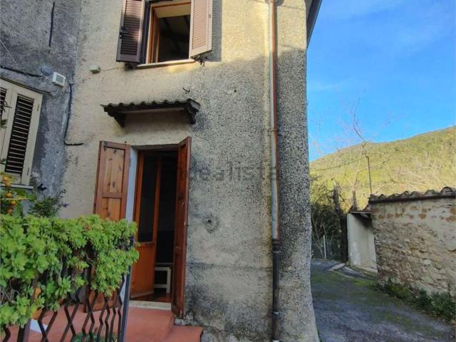 Casa in vendita a Terni, Umbria