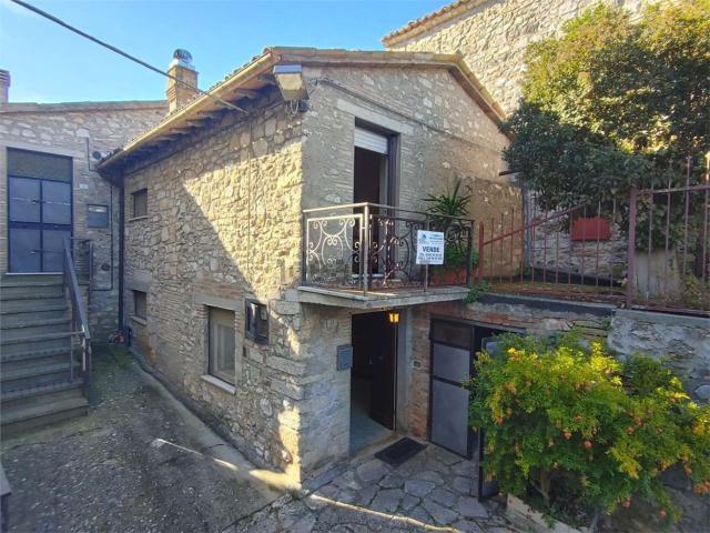 Casa in vendita a Colpetrazzo, Umbria