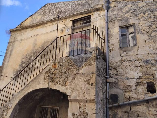 Casa in vendita a Modica Alta, Marina Di Modica
